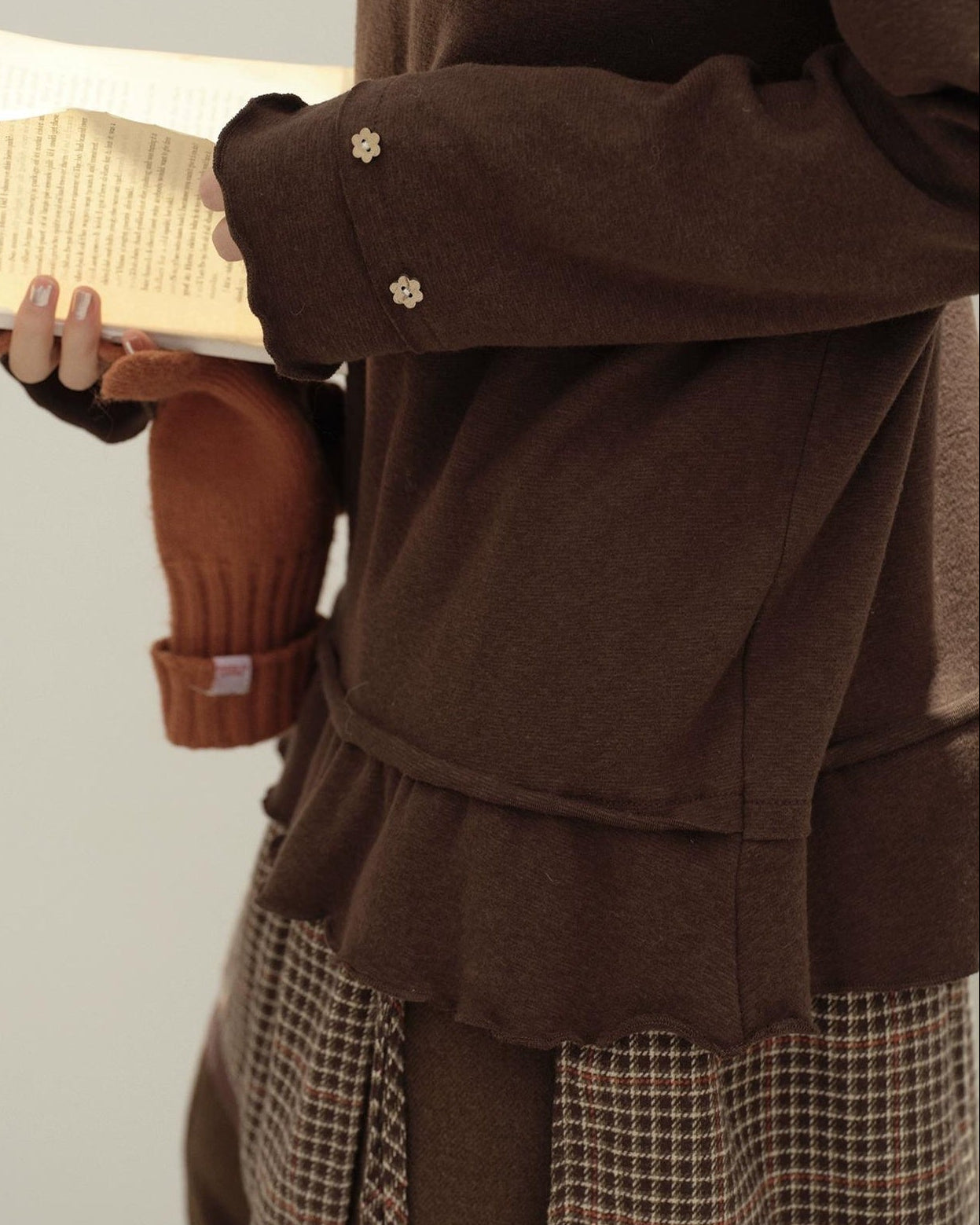 ブロッサムボタンフリルプルオーバー 10127