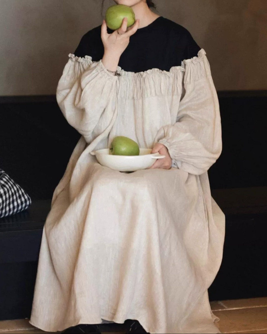 パフスリーブバイカラープリーツワンピース 10020