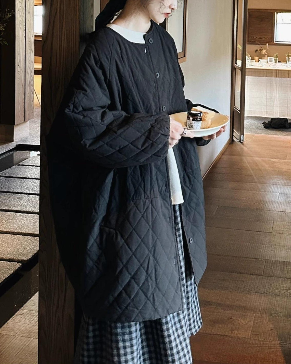 ノーカラーレトロダイヤモンドキルティングロングコート 10006