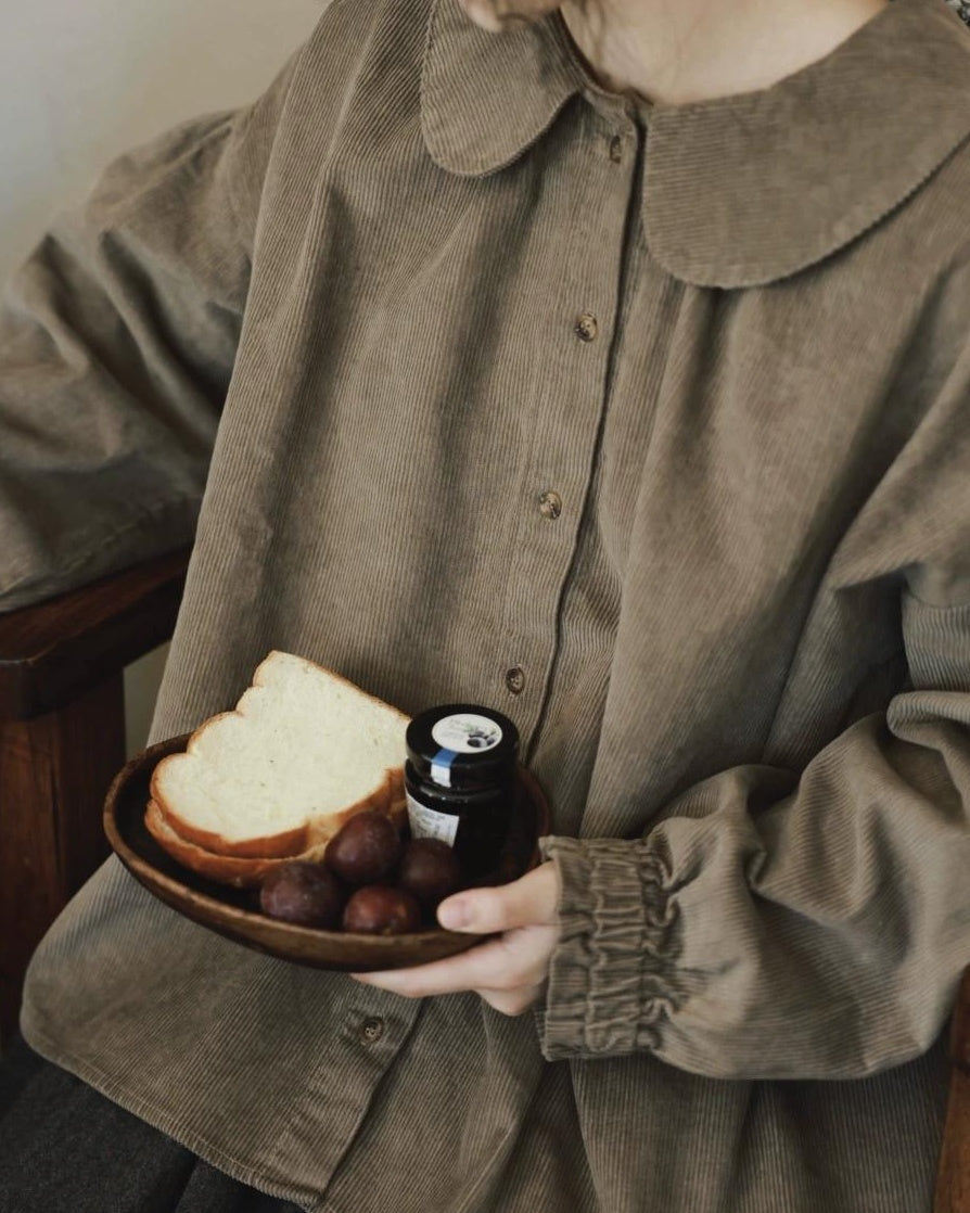 ラウンドカラーフレアブラウス 10071