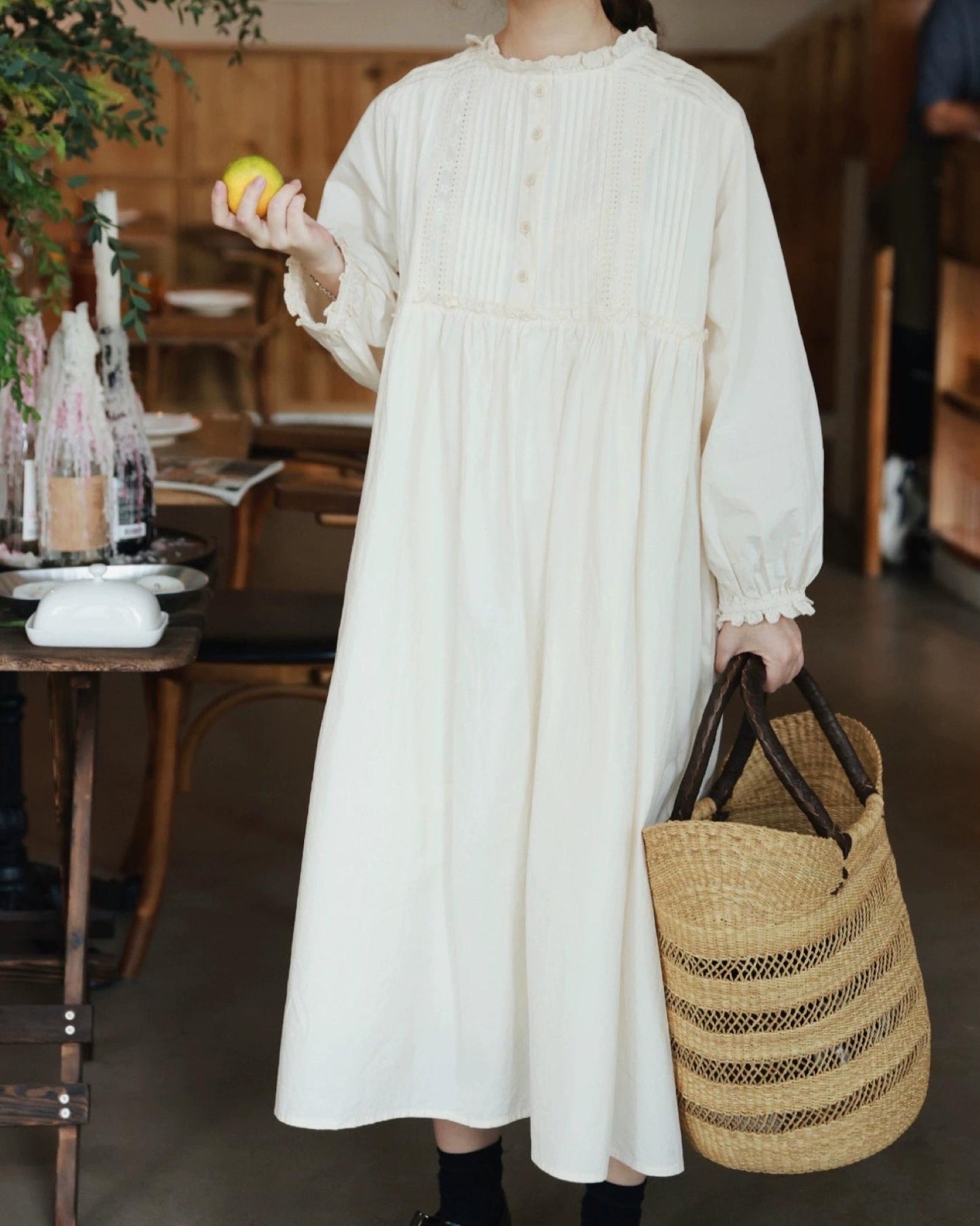 ハーフボタンレースピンタックワンピース 10094